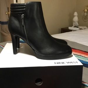 Nine West black booties